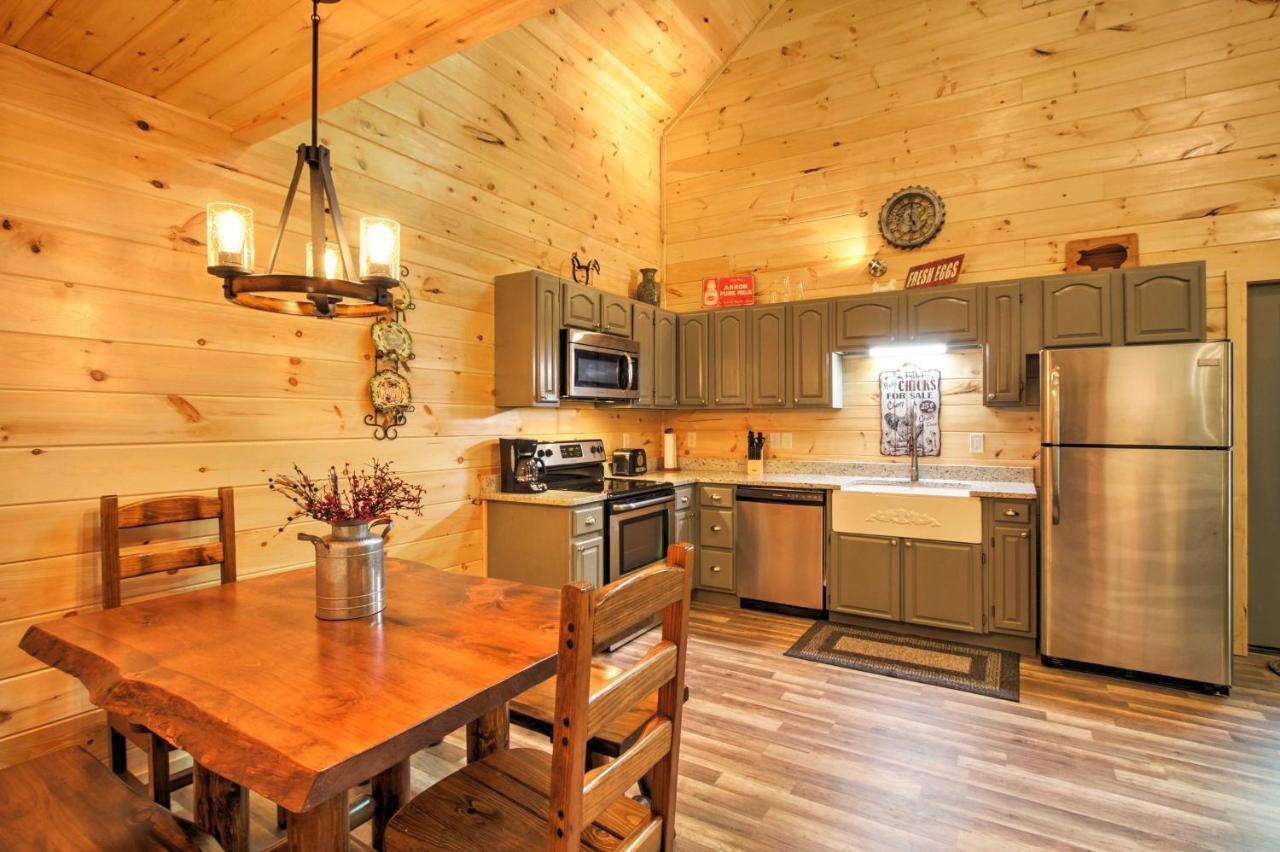 Gatlinburg Cabin With Hot Tub 5 Mi To Downtown Eksteriør bilde